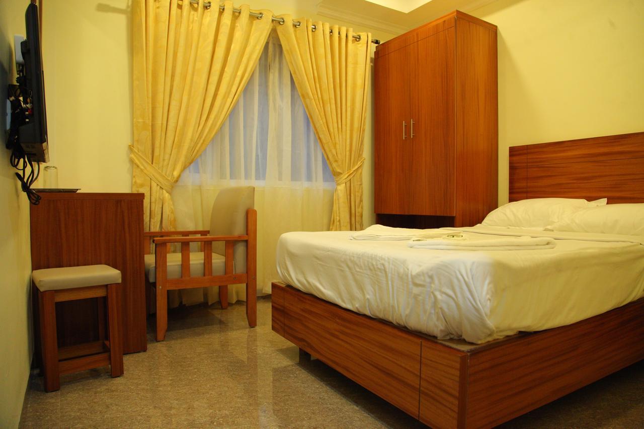 Vettoor Nanas Inn Ettumanoor Экстерьер фото